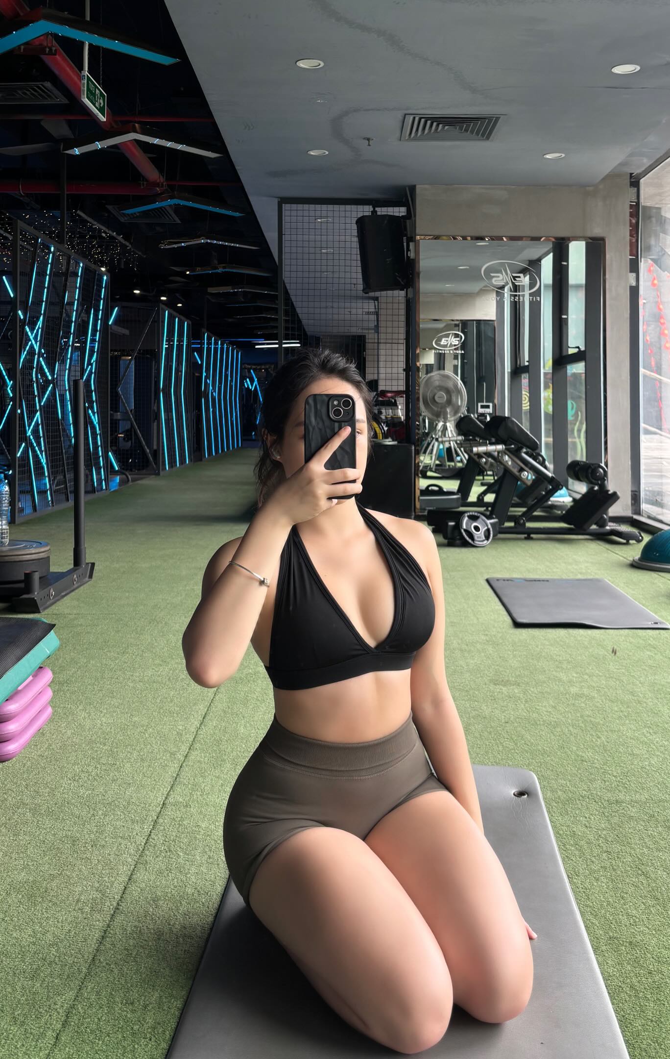 gái xinh tập gym 25