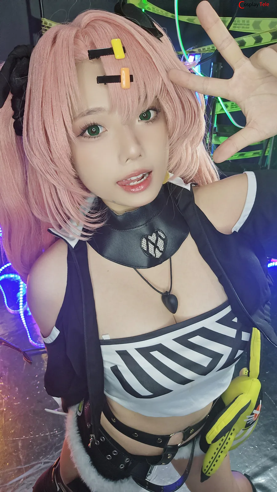 Messie Huang cosplay Nicole Demara 69