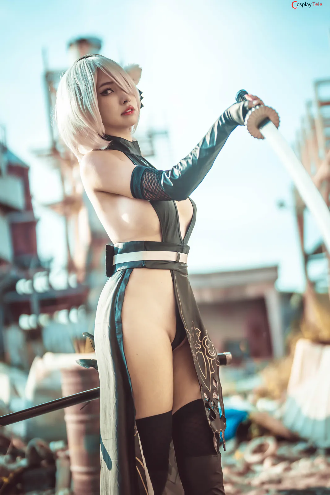 Momo cosplay 2B 3